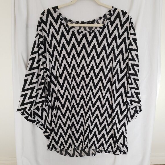 By Johnny Tops - Johnny Black and White Zig Zag Pattern Wing Sleeve Formal Top Blouse Size XXXL